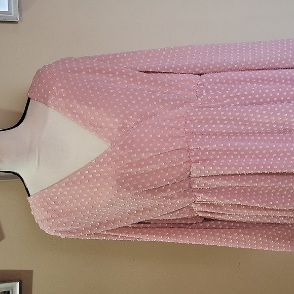 Torrid Dress 🩷 - Picture 4 of 13